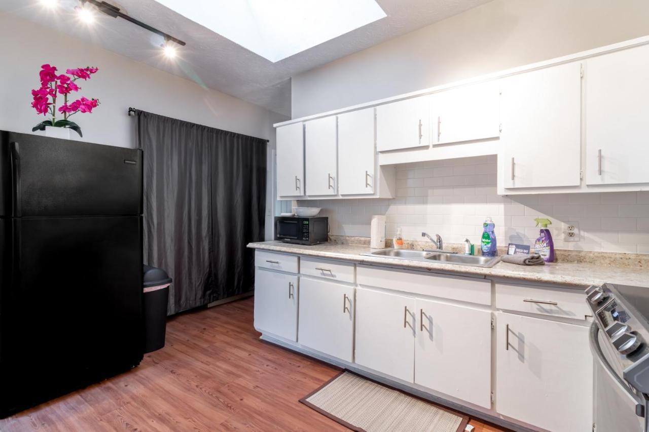 Sunny Sweetheart-Front Apartment Near Riverwalk 哥伦布 外观 照片